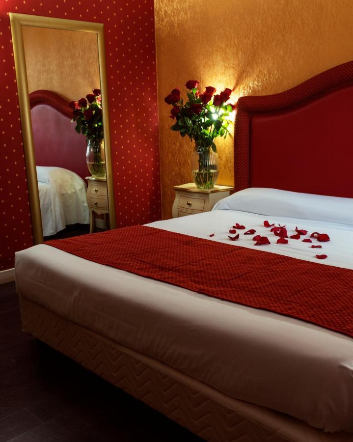 Hotel - Motel Flower Гропелло-Кайроли Экстерьер фото